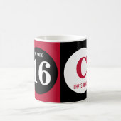 Mug OMG vous avez 16 ans monogramme nom rouge et noir (Centre)