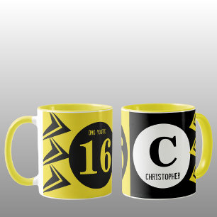 Mug OMG vous êtes 16 monogramme nom jaune et noir