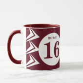 Mug OMG vous êtes 16 monogramme nom marron et blanc (Gauche)