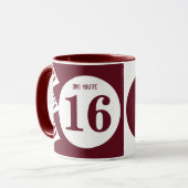 Mug OMG vous êtes 16 monogramme nom marron et blanc (Devant gauche)