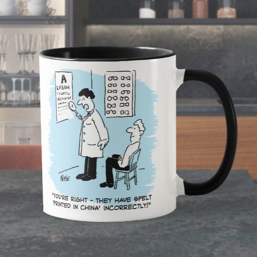 Mug Opticien faisant un examen de la vue