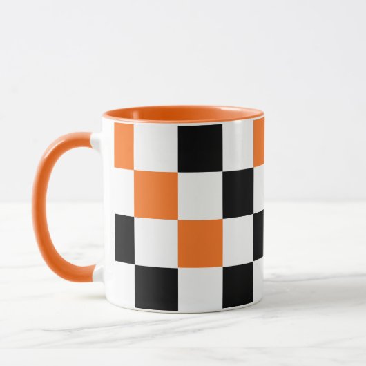 Mug Orange Black White Checkered Pattern Design  (Gauche)