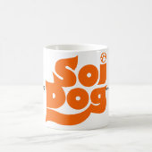 Mug Orange de logo de base de chien de Soi (Centre)