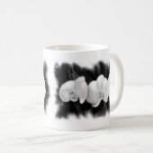 Mug Orchidée blanche noire peinture à fleurs tropicale (Devant droit)