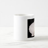 Mug Orchidée blanche sur le noir (Centre)