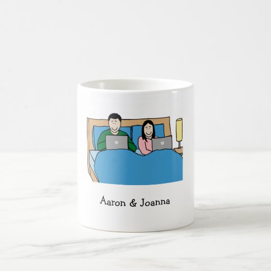 Mug Ordinateurs portables dans des couples de lit (Centre)
