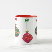 Mug Ornements de Noël rouges et verts rétro (Centre)