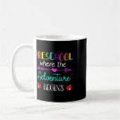 Mug Où commence l'aventure Enseignant Kinder (Gauche)