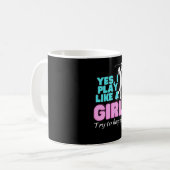 Mug Oui, Je Joue Comme Une Fille Golfeuse (Devant gauche)