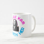 Mug Oui Nous Kam Kamala T-Shirt (Devant droit)