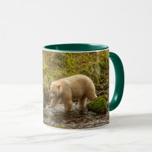 Mug Ours blanc fantôme chasse le poisson dans le ruiss
