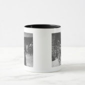 Mug Ours de alimentation de femme (Centre)