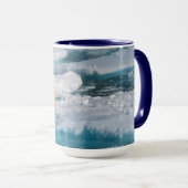 Mug Ours polaire marchant sur la mer (Devant droit)