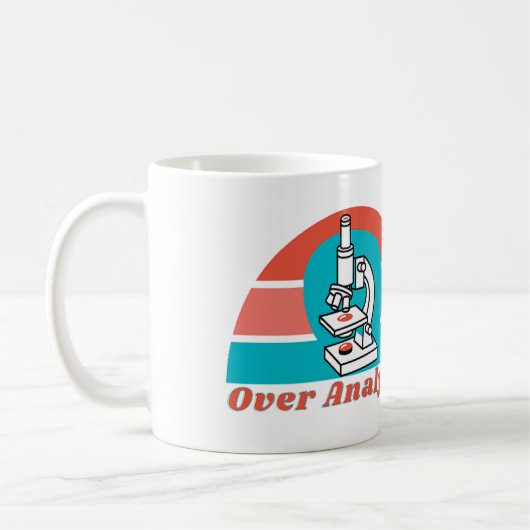 Mug Over Analyzer - Microscopic Lab Tech (Gauche)