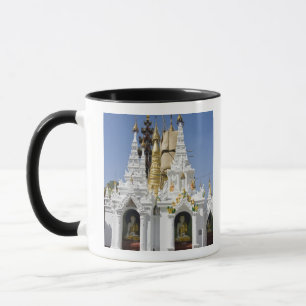 Mug Pagode de Shwedagon (Paya), grand site de temples 