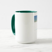 Mug Paire de pingouin en caricature mignonne avec arbr (Devant gauche)