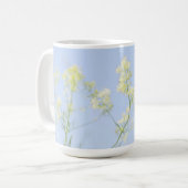 Mug Pale Pastel Blue Sky Fleurs sauvages Pré (Devant gauche)