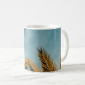 Mug Palmier vert sous ciel bleu le matin (Devant droit)