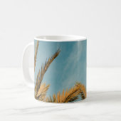 Mug Palmier vert sous ciel bleu le matin (Devant gauche)