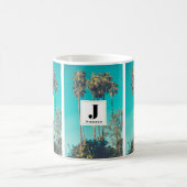 Mug Palmiers tropicaux Retro Vibe Monogramme (Centre)
