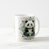 Mug Panda Chubby assis dans une pose de lotus Zen (Devant droit)