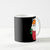 Mug Pandas Rouges Dans Les Bas De Noël Pour Noël (Devant droit)