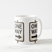 Mug Panneau de rue vintage ONE WAY rouillé (Devant droit)