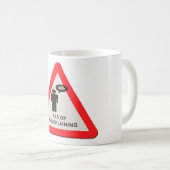 Mug panneau de signalisation - Attention Mansplaining. (Devant droit)