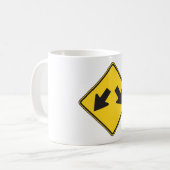 Mug Panneau de signalisation routier d'avertissement D (Devant gauche)