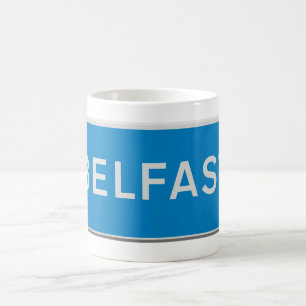 Mug panneau routier de Belfast