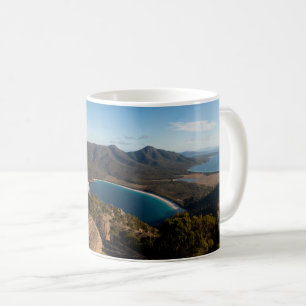 Mug Panorama sur la baie de Wineglass Tasmania