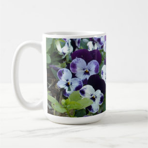 Mug Pansies Blanches Et Violettes Sur Bush,