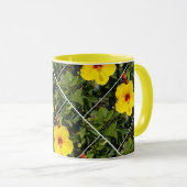 Mug Pansies jaune vif (Devant droit)