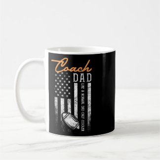 Mug Papa entraîneur de football comme un papa normal m