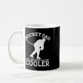Mug Papa hockey comme un papa normal mais plus cool dr (Gauche)