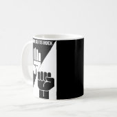 Mug Paper Beats Rock – Minimalist Black & White art (Devant gauche)