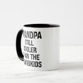 Mug Papi toujours plus cool que les petits-enfants (Devant gauche)