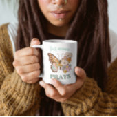 Mug Papillon Floral Rétro Cette maman prie