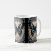 Mug Papillon gothique dans le défilement orné (Devant droit)