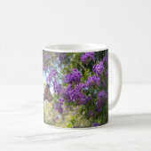 Mug Papillon Monarque sur Fleurs Violettes (Devant droit)