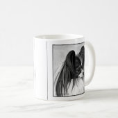 Mug Papillon noir et blanc Dessin de Glenda Harlan (Devant droit)