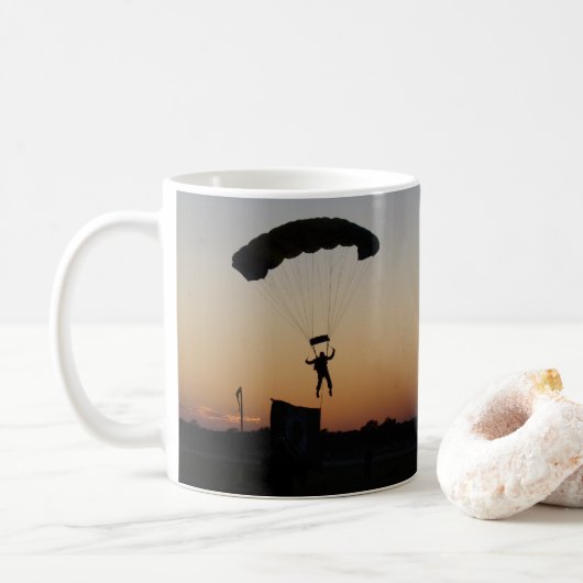 Mug Parachute de Skydiver à Sunset Sky Diver (Avec donut)