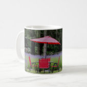 Mug Parapluie rouge et jardin de lavande (Devant gauche)