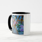 Mug Parapluies décoratifs peints à la main dans le vil (Devant gauche)