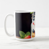 Mug Parfait aux fruits rouges dans un pot en verre (Gauche)