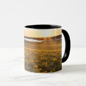 Mug Parterre de fleurs sauvages de Balsamroot à feuill (Devant droit)