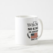 Mug Pas de rois en Amérique Nous le peuple Rétro Class (Devant droit)
