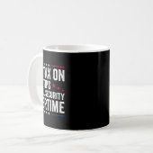 Mug Pas d'impôt sur les pourboires Sécurité sociale He (Devant gauche)