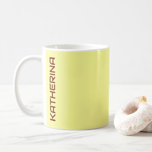 Mug Pastel Buttercup couleur solide personnalisée (Avec donut)