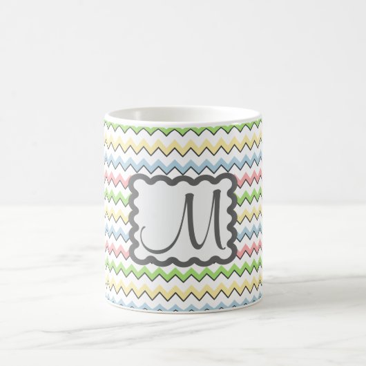 Mug Pastel Chevron avec Monogram de Shirley Taylor (Centre)
